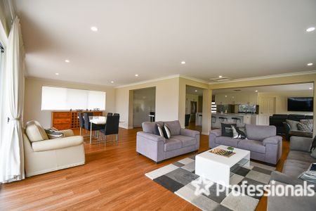 21 Passive Place, Barragup WA 6209 - Photo 3