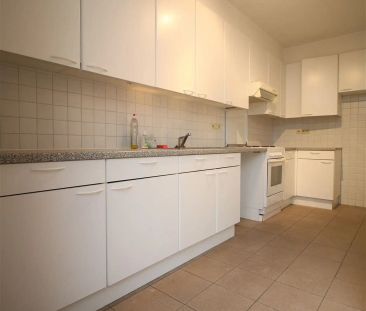 Gelijkvloersappartement met 1 slaapkamer en tuin in centrum Merksem - Foto 1