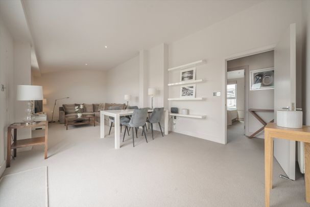 Bromyard House, Acton, W3 - Photo 1