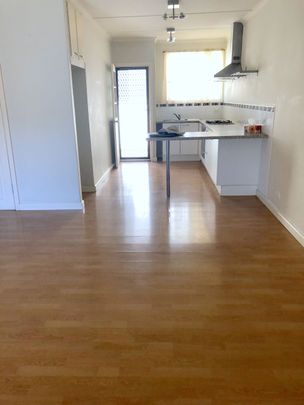 2 Bedroom Unit - Fantastic Location!! - Photo 1