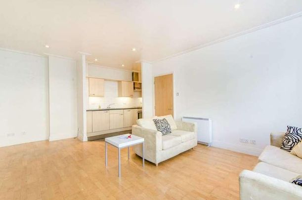 Drayton Park, Highbury, N5 - Photo 1