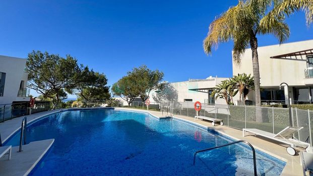 Semi Detached Villa for rent in Marbella Golden Mile - Photo 1