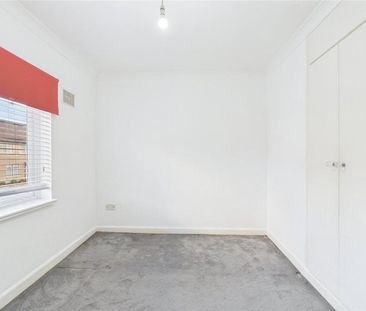 3 bedroom link detached house to rent - Photo 6