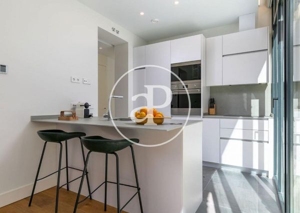 Flat with terrace for rent in Goya (Madrid)