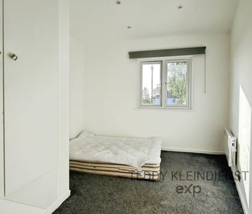 Bazalgette Gardens, New Malden, KT3 5HF - Photo 3
