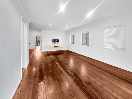 Location and Lifestyle. - Photo 5