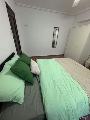 Carrer del Mestre Victoriano Andres, Torrent, Valencian Community 46900 - Photo 2