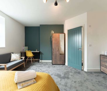 😁 Modern HMO in a great location 😁 Room 3 - Photo 4