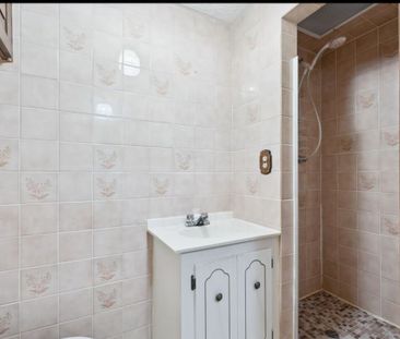 For Lease - 27 Palermo Crescent, Guelph, Ontario - Photo 3