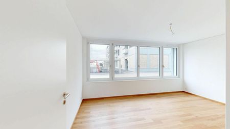 Exquisite 3.5 room ground floor apartment on the lake - Photo 3