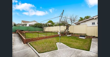 Right in the heart of Preston - Photo 2