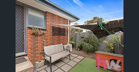 Neat 2 Bedroom Unit - Photo 5