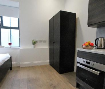 Studio to rent - Photo 3