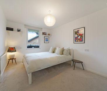 Wivenhoe Close - Photo 5