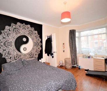 5 bedroom detached house to rent - Photo 5