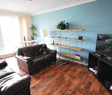 2 Bed - Monkridge Court, Gosforth - Photo 3