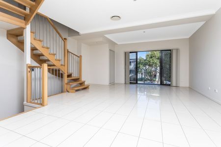 EDEN ON THE LAKE.....3 LEVEL LUXURY! - Photo 3