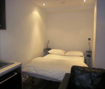 Studio to rent - Photo 5