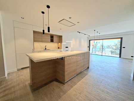Excellent 2 Bedroom apartment with 25m² terrace for rent in Malagueta - El Limonar - Photo 3