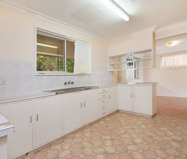 FAMILY HOME IN QUIET CUL-DE-SAC - Photo 4