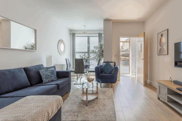 1 bedroom serviced apartment to rent - Photo 1