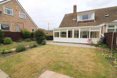 Dunstall Road, Barton Le Clay, Bedfordshire, MK45 - Photo 3