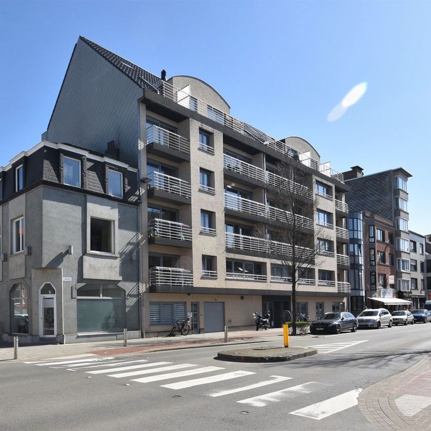 Mooie duplex met 1 slaapkamer en terras, Oostende - Photo 1