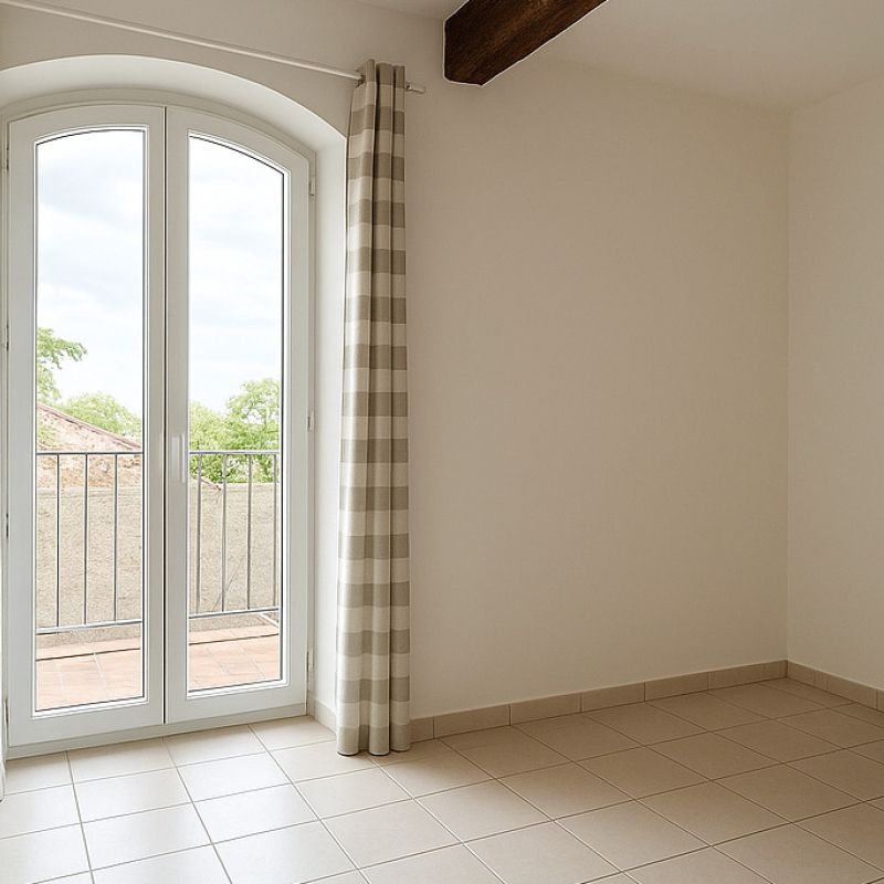 Spacieux T2 avec petite terrasse - emplacement idéal - Photo 1