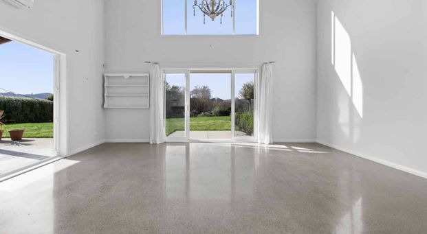 The Lake House - Photo 1