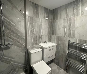 2 bedroom flat to rent - Photo 6