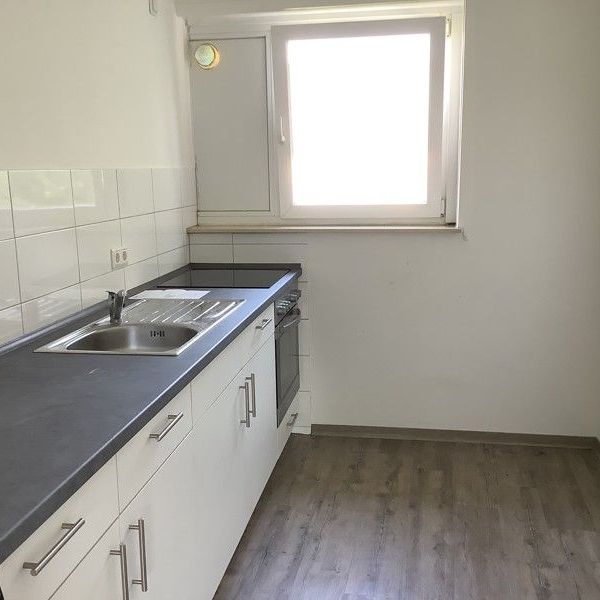 Helle 3 Zimmer Wohnung mit Balkon, sofort anmietbar! - Foto 1