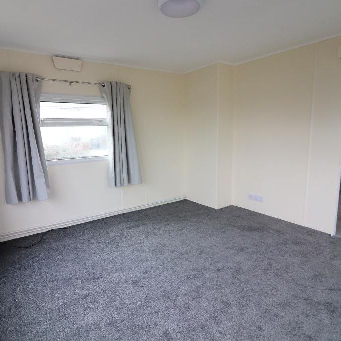 1 Bedroom Park Home To Rent - Photo 1