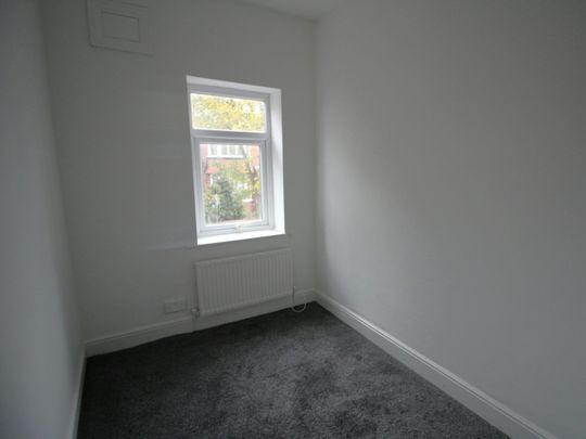 End of terrace house to rent on - Photo 1