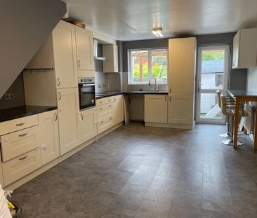 2 Bed Terraced House, Bramham Close, LE3 - Photo 3