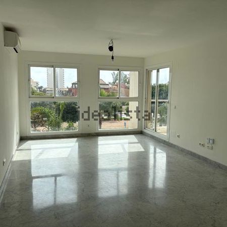 Alquiler de piso en Camino del Sanatorio Marítimo - Photo 1