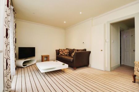 1 bedroom maisonette to rent - Photo 2