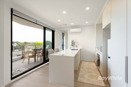 North-Facing 1 Bedroom Apartment with Car Park - PACE of Carnegie - Photo 4