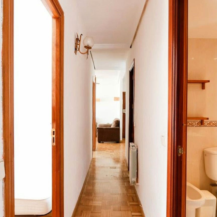 Piso de alquiler en N/a, Aluche - Photo 1