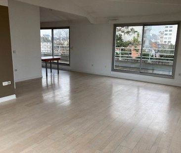 Location Appartement 4 pièces 98m² RENNES 35000 - Photo 2