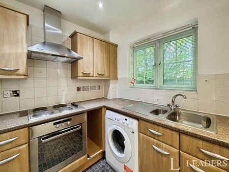 2 bedroom flat to rent - Photo 4
