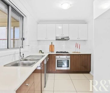 “Beautifully Renovated Family Home in Prime Location” - Photo 5