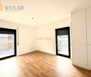 Apartment T1 in Moscavide e Portela, Loures - Photo 2