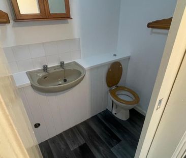1 bedroom property to rent - Photo 5