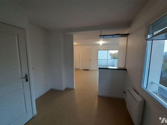 Pour visiter, appeler le 02.23.55.91.17. VITRE, Quartier Beauvais. Un appartement T3 en duple... - Photo 1