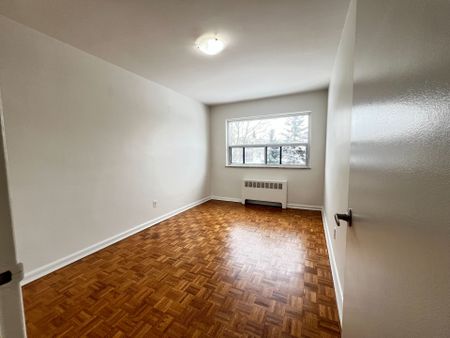 For Lease - 39 Leduc Drive Unit# 7, Toronto, Ontario - Photo 4