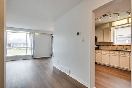 For Lease - 93 Searle Avenue, Toronto, Ontario - Photo 3