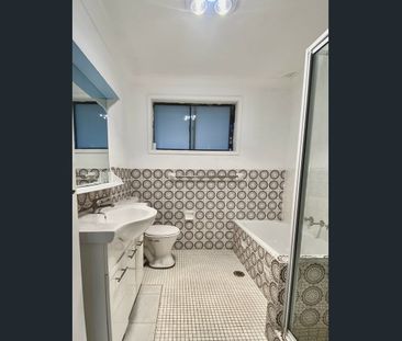 Tidy Three Bed House in Minto! - Photo 3