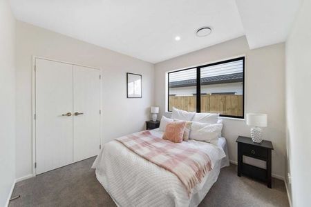 Newly Built 2-Bedroom Private Granny Flat for Rent - Photo 2