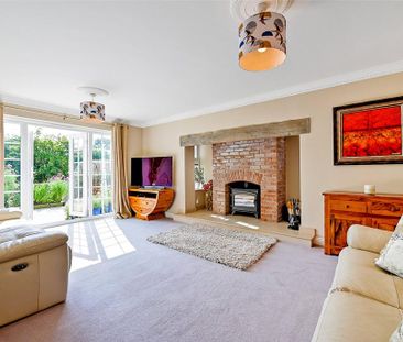 5 bedroom detached house to rent - Photo 1