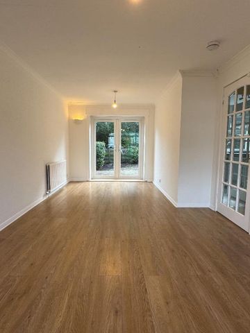 3 bedroom flat to rent - Photo 4